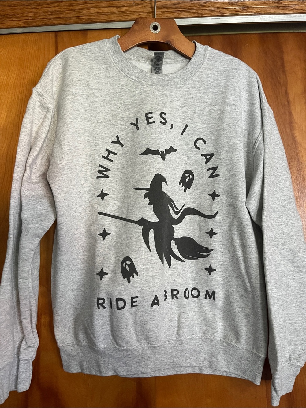 Light Gray Halloween Witch Graphic Sweatshirt - Women